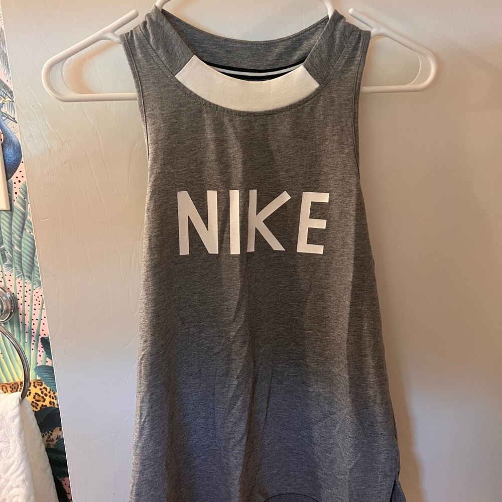 Nike workout tank